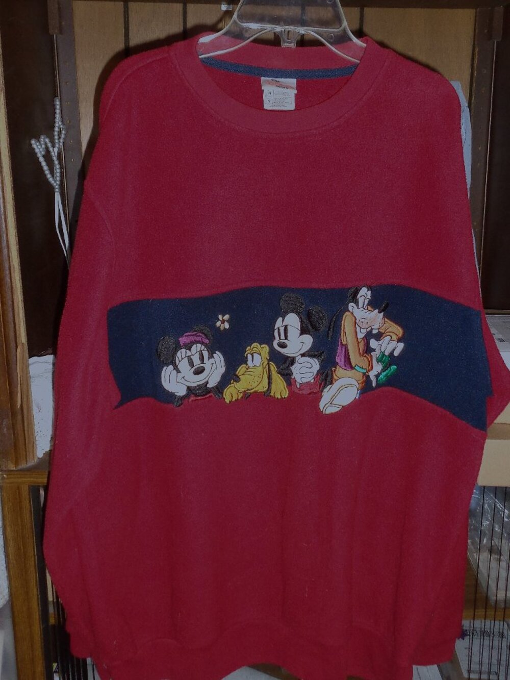 EXCELLENT DISNEY STORE PULLOVER SWEATSHIRT-SZ MEDIUM-MICKEY,MINNIE,GOOFY,PLUTO